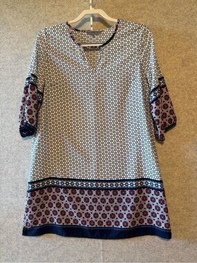 Mia + Tess Woman’s Geometric Dress in Black and White